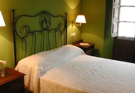 La Quintana De Valdes Hotel